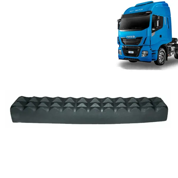 Acabamento Pisante Inferior Estribo para Caminhão Iveco Stralis 2008 á 2014 Lado Direito