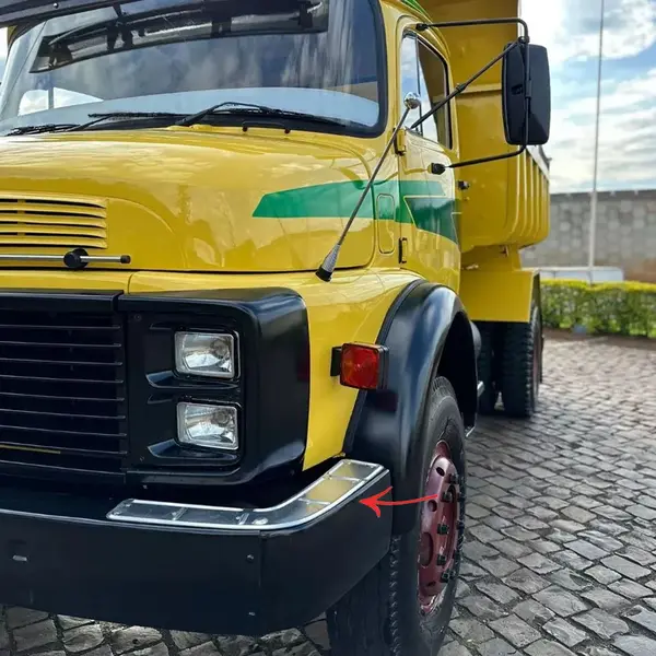 Chapa Alumínio Para-Choque para Caminhão MB 1113 / 1513 / 1518 Cara Preta Lado Direito