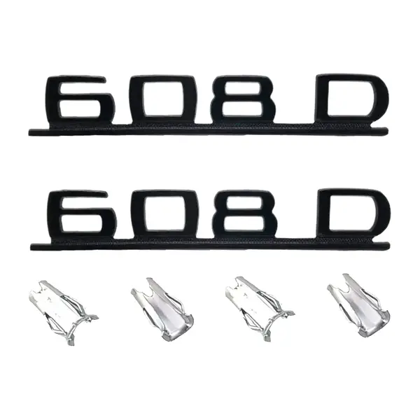 Emblema Caminhão MB 608D Preto de Ferro Zamak c/ Presilha Par