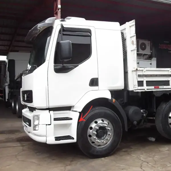 Estribo Cabine em Fibra Para Caminhão Volvo VM Até 2014 Lado Esquerdo