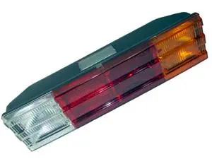 Lanterna Traseira Mercedes HPN