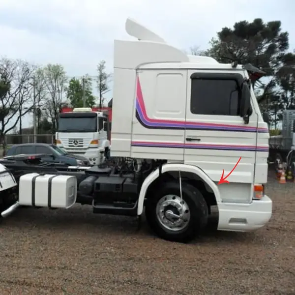 Para-Lama Frontal Cabine em Fibra para Caminhão Scania R 112 / 113 / 142 / 143 Lado Esquerdo