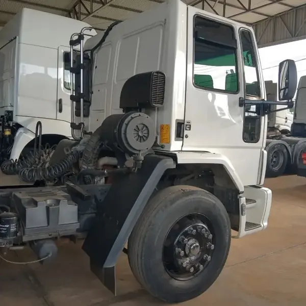 Para-Lama Traseiro Cabine para Caminhão Ford Cargo até 2011 Lado Direito