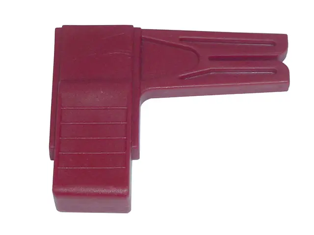 Pino Travam Vermelho Mercedes HPN